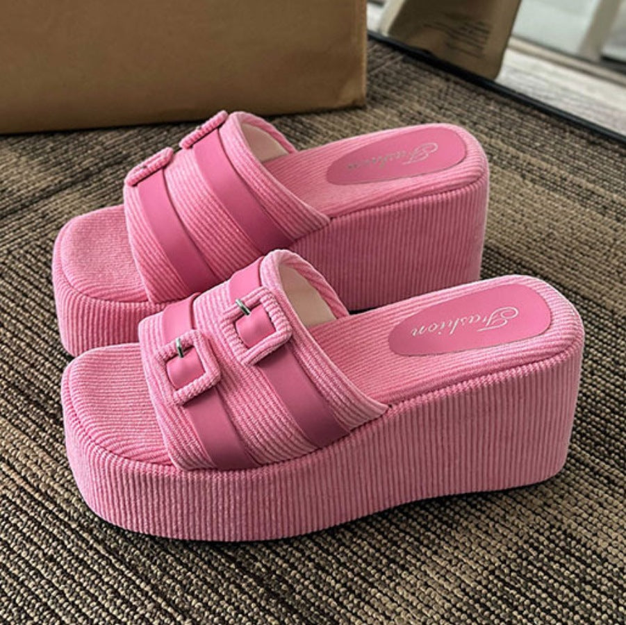Women Square Buckle Platform Beach Slippers