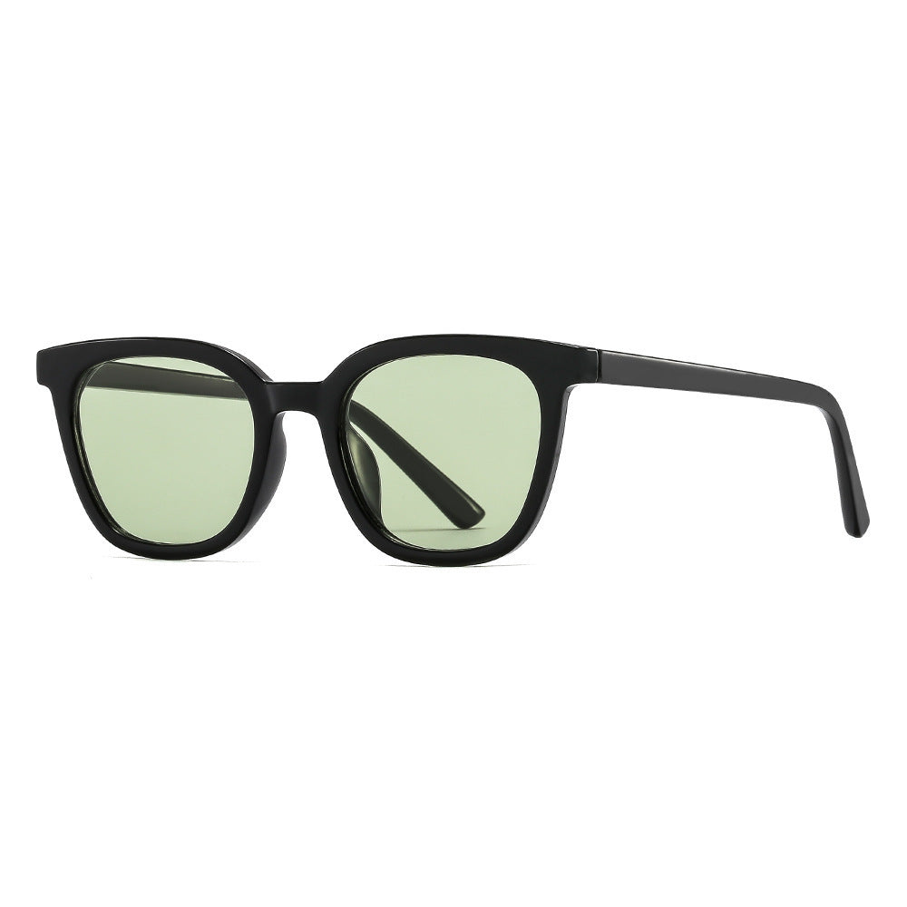 Brown-tinted sunglasses, UV protection for women