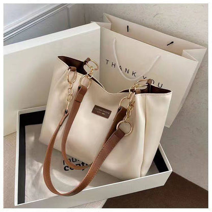 Versatile commuter shoulder bag for women